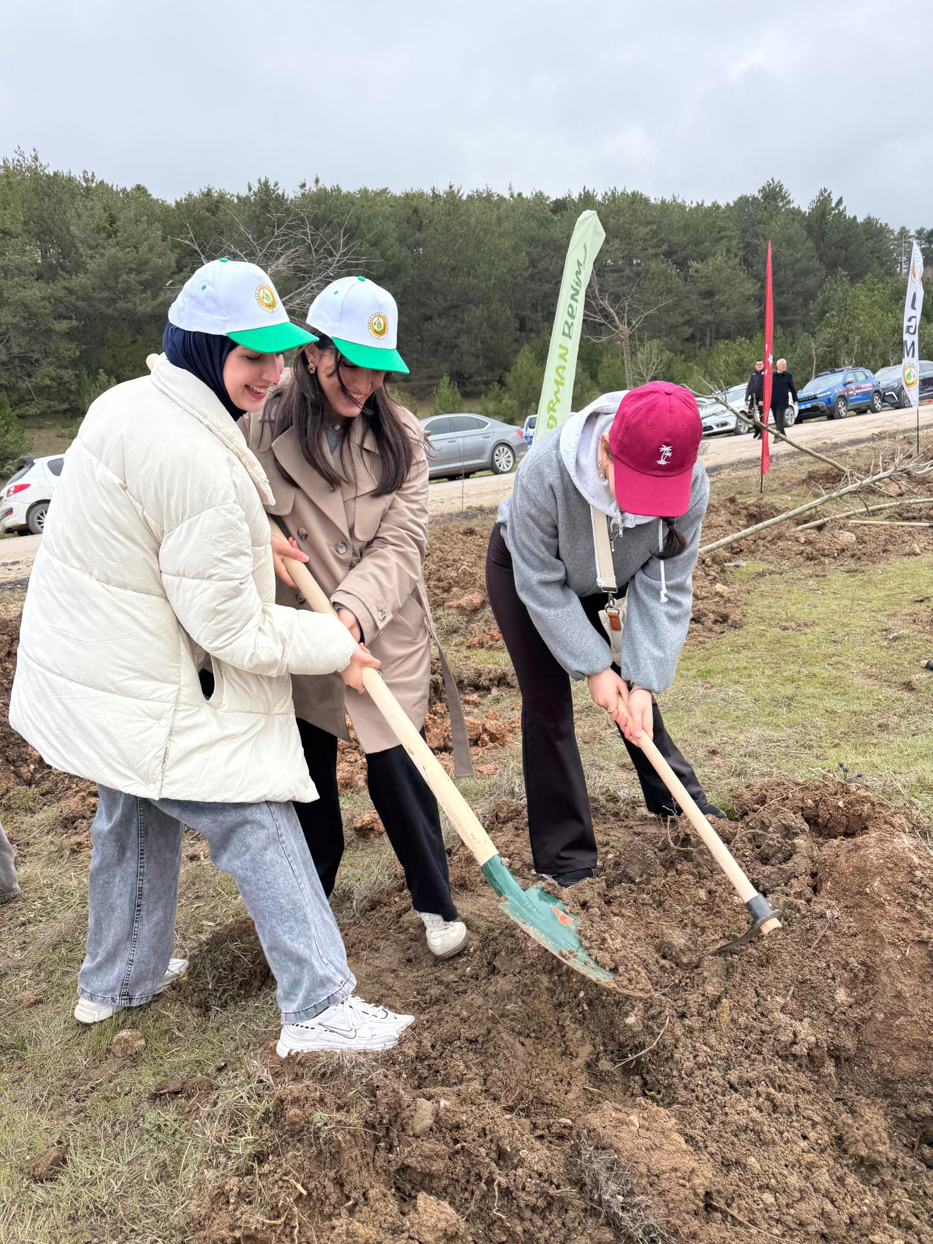 Şeyh Edebali'nin Vefatının 700. Yılı Kapsamında Ağaç Dikme Etkinliği